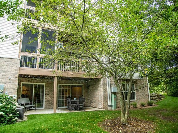 4th image of 9269 S 51st St #501
