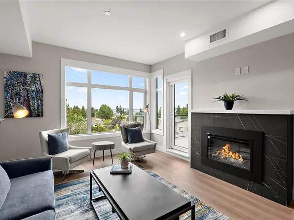 2520 Hackett Cres #405, Central Saanich, BC V8M 0C5
