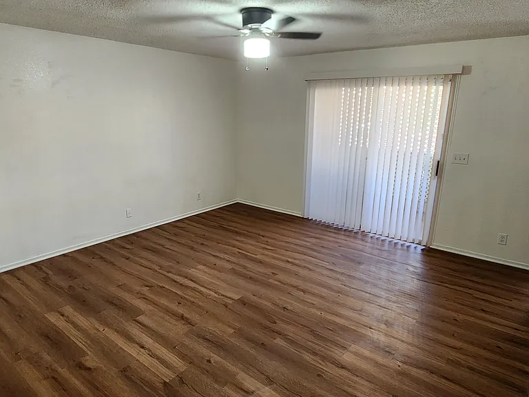2773 Sidewinder Ln #B — Photo 4