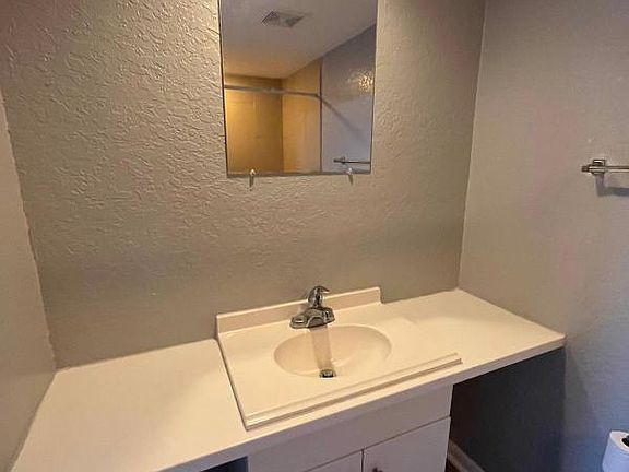 5th image of 850 34th Ave S #30