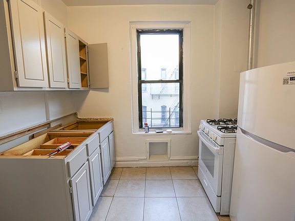 4th image of 30-78 34th St #5F