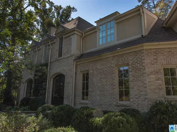 18 Memory Ln, Birmingham, AL 35213