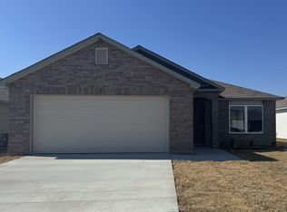 5 Candlelight Dr, Conway, AR 72032