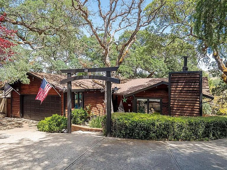1st image of 3081 Stanford Ln