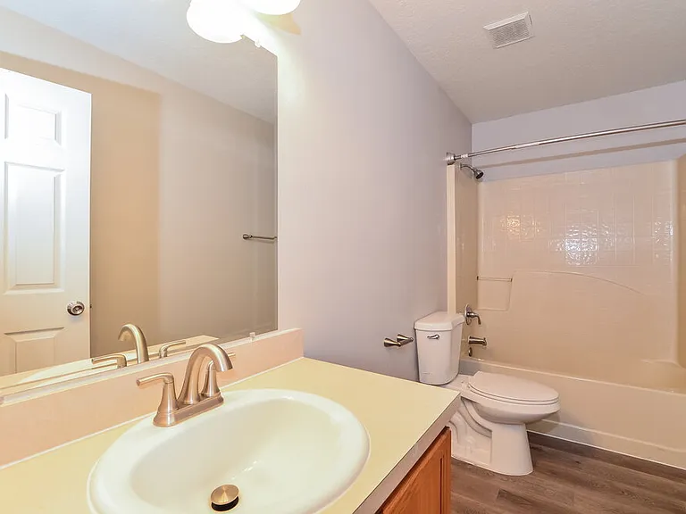 582 Southridge Rd — Photo 16