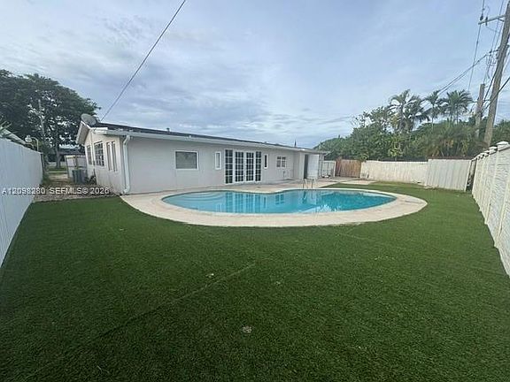 5th image of 9265 SW 44th St