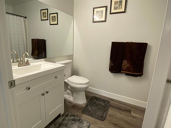 5th image of 1909 Mountain Hills Ct Unit 201