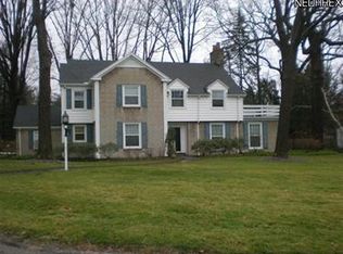 98 Oriole Dr, Youngstown, OH