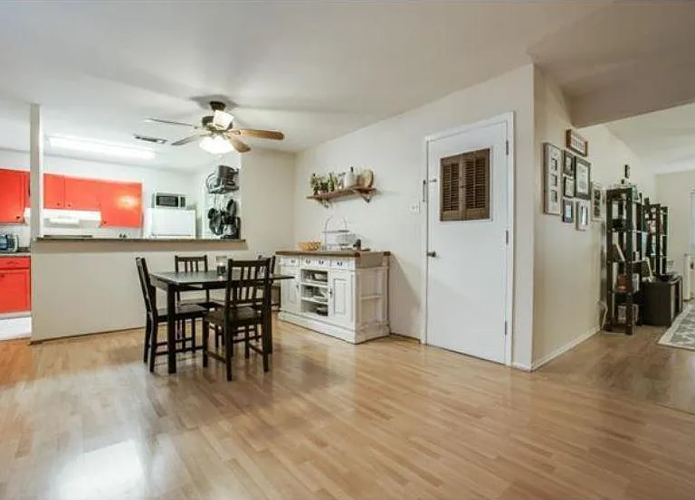 1603 Lorrie Dr — Photo 2