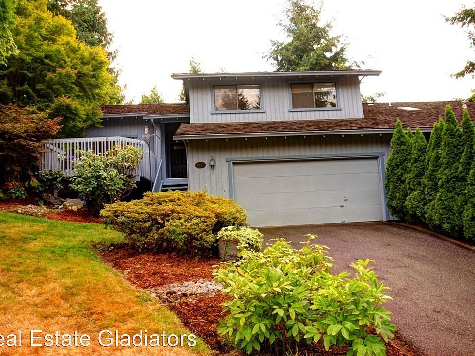 1st image of 6423 158th Pl NE