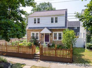 700 6th St NW, Grand Rapids, MI 49504