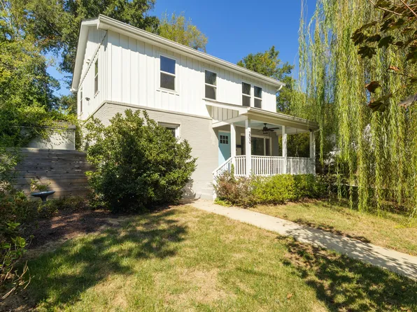 200 Lincoln Ct, Raleigh, NC 27610