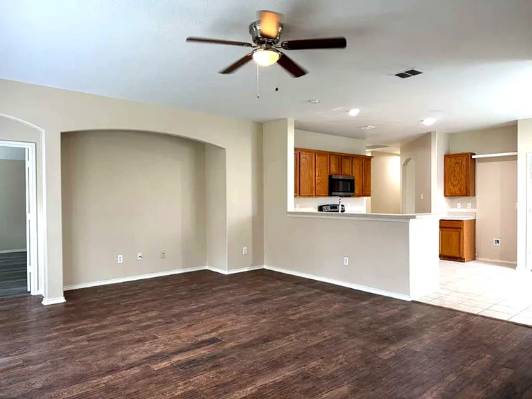 1113 Mockingbird Dr — Photo 4