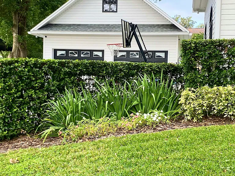 703 Fairoaks Ln — Photo 25