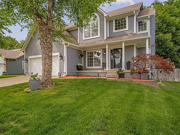 2nd image of 4556 NE Webster Dr
