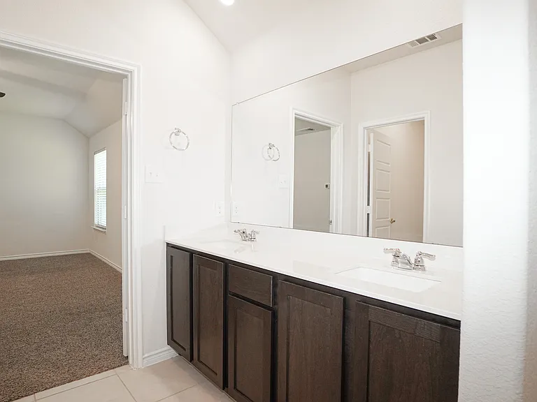 871 Philadelphia St — Photo 16