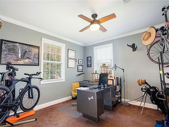 4th image of 5818 Catina St