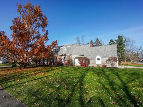 67 Amberwood Dr, Grand Island, NY 14072
