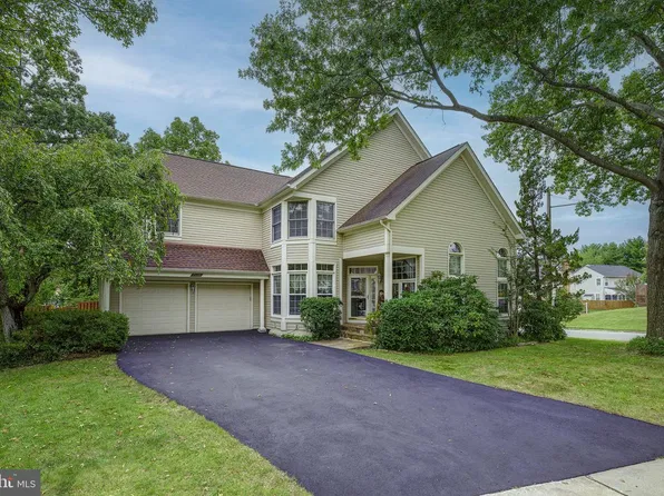 15469 Cagney Ct, Woodbridge, VA 22193
