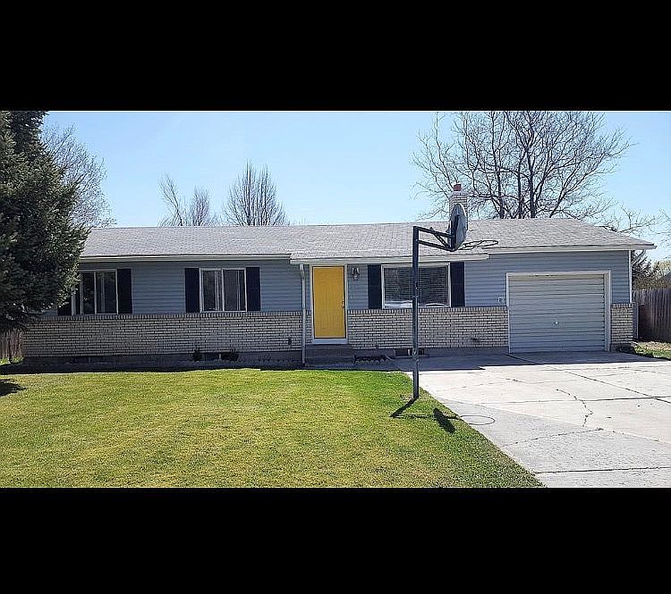 1st image of 856 Buckboard Ln