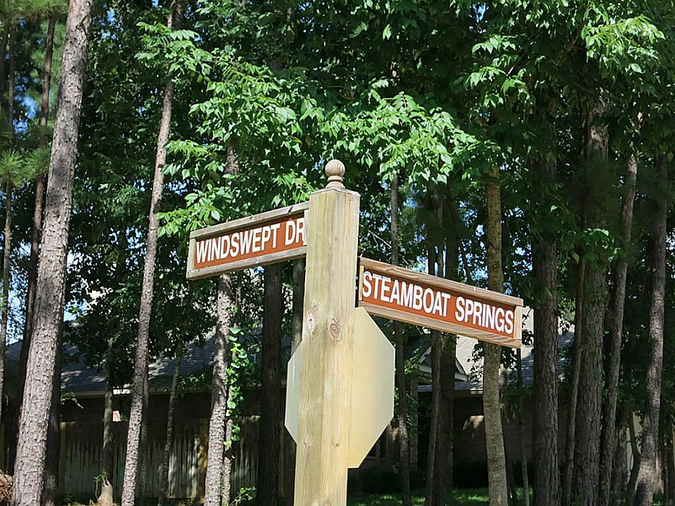 Wonderful Corner Lot in preferred section 17. Endless possibilities for your new home.