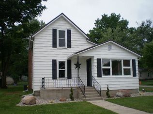 209 Park Dr, Nappanee, IN 46550