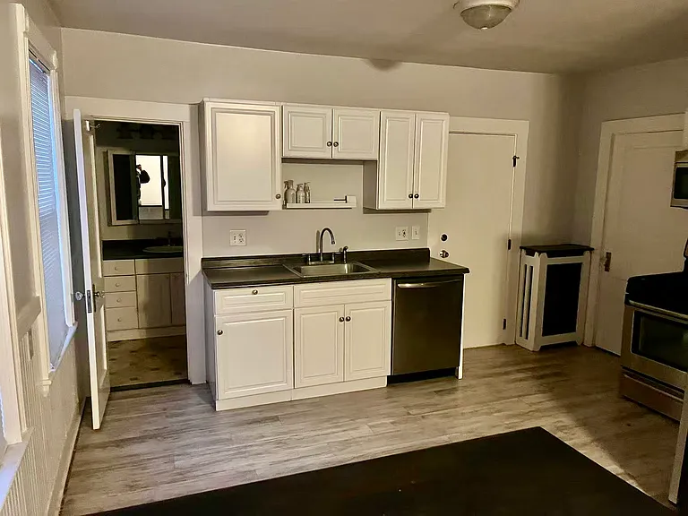 12 West St #1 — Photo 4