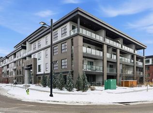 4275 SW Norford Ave NW #104, Calgary, AB T3B 6H3