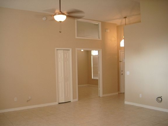 3rd image of 1591 Pine