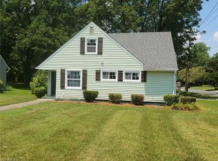 1223 Summit Ave, Greensboro, NC 27405
