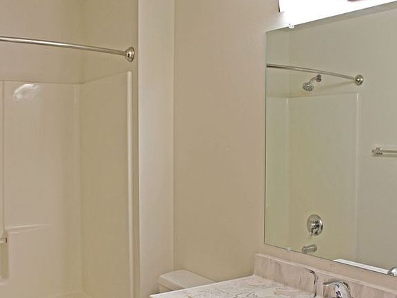 3rd image of 647 S Main Ave #109
