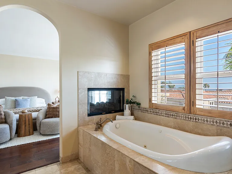 23963 De Ville Way #11 — Photo 30