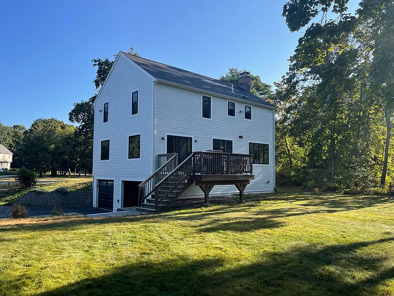 5 Elis Ln — Photo 2