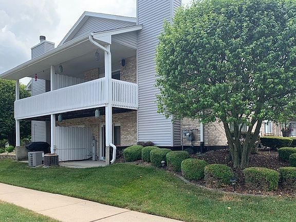 2nd image of 11141 Saratoga Dr