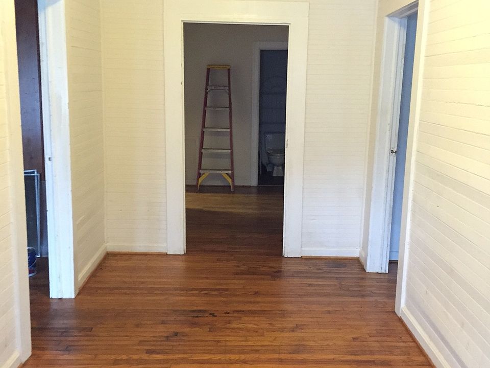 1st image of 200 Church St