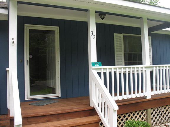 4th image of 32 Lawler Ln