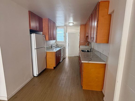3rd image of 1638 Anapuni St #A-m