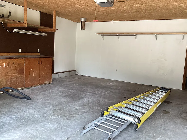 78 W Dague Rd — Photo 25