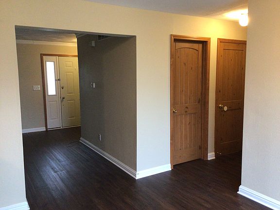 5th image of 3015 Bauer Dr
