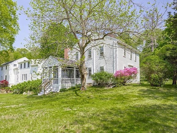 3rd image of 69 Forest St