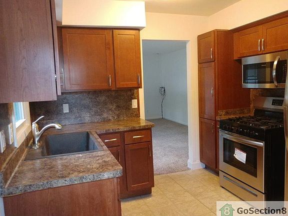 5th image of 5862 4th St NE