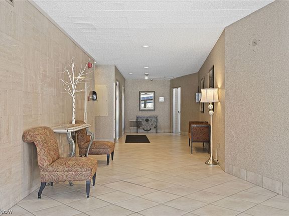 5th image of 12520 Edgewater Dr APT 1501