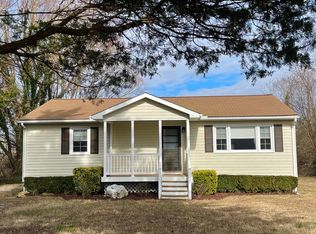 65 Rockfish Ln, Montross, VA 22520