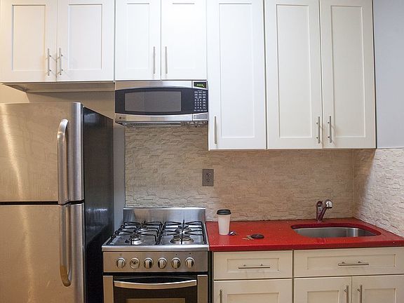 5th image of 347 Linden St #Aa4