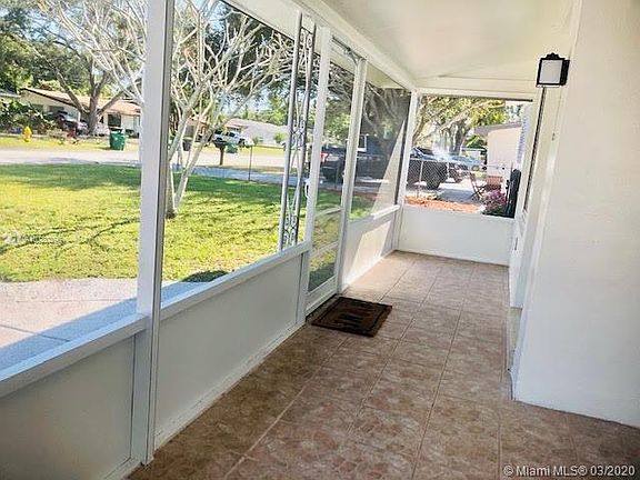 5th image of 4641 SW 25th Ter