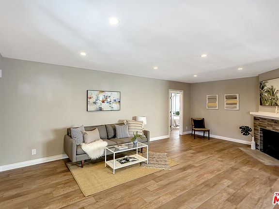 4th image of 6221 Buckler Ave