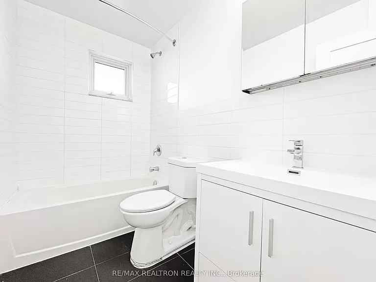 666 Spadina Ave #1415 — Photo 7