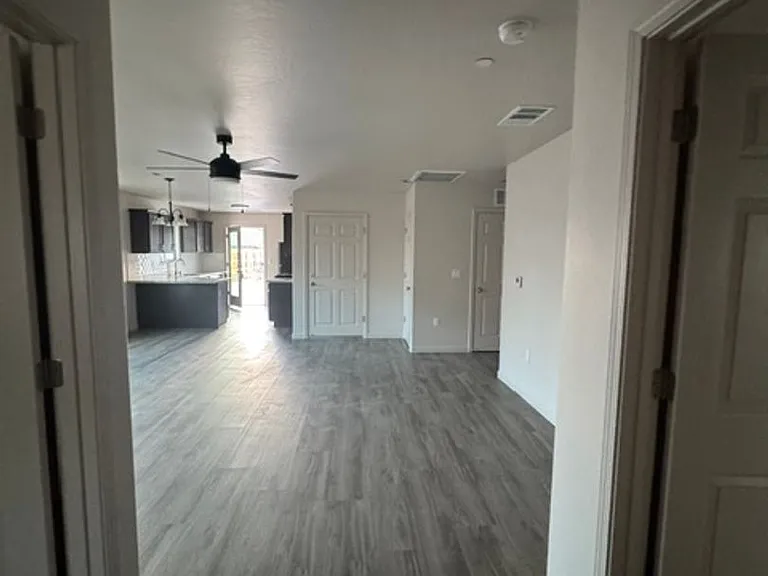 2395 Oakmont Cir — Photo 9