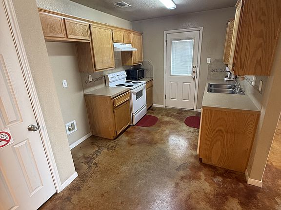 3rd image of 1309 Powder River Dr #B