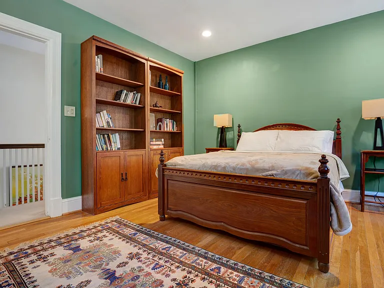 4000 Harrison St NW — Photo 13